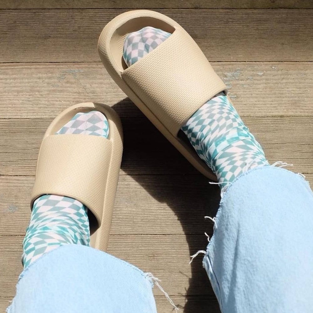 SOOTHEEZ slides